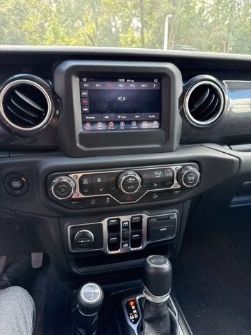 2021 Jeep Wrangler Unlimited Sahara Altitude