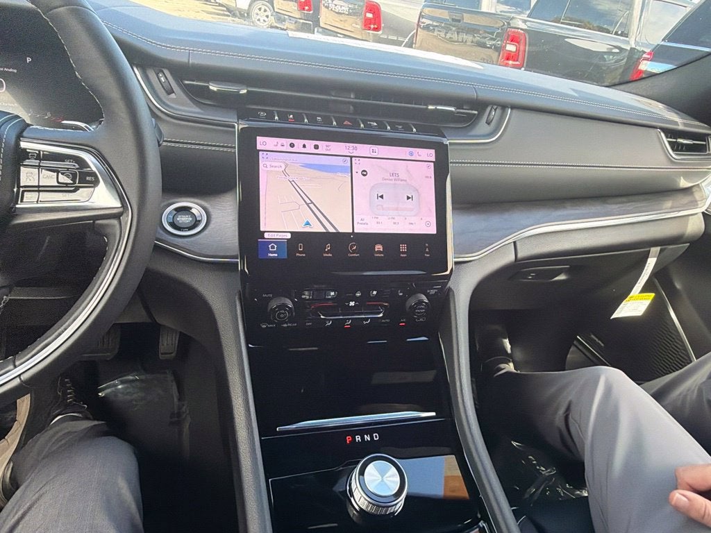 2024 Jeep Grand Cherokee Overland