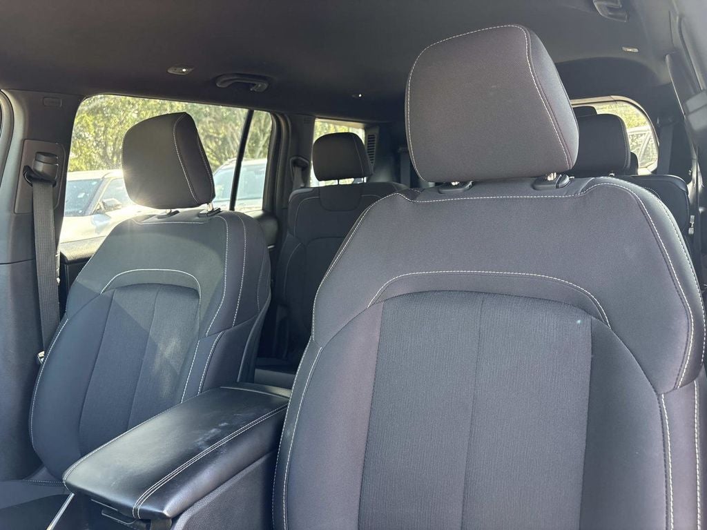 2024 Jeep Grand Cherokee L Laredo