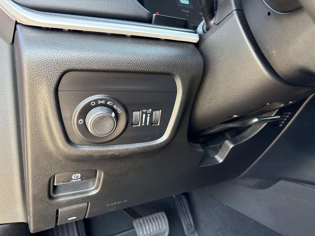 2024 Jeep Grand Cherokee L Laredo