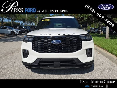 2025 Ford Explorer ST-Line