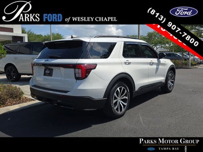 2025 Ford Explorer ST-Line