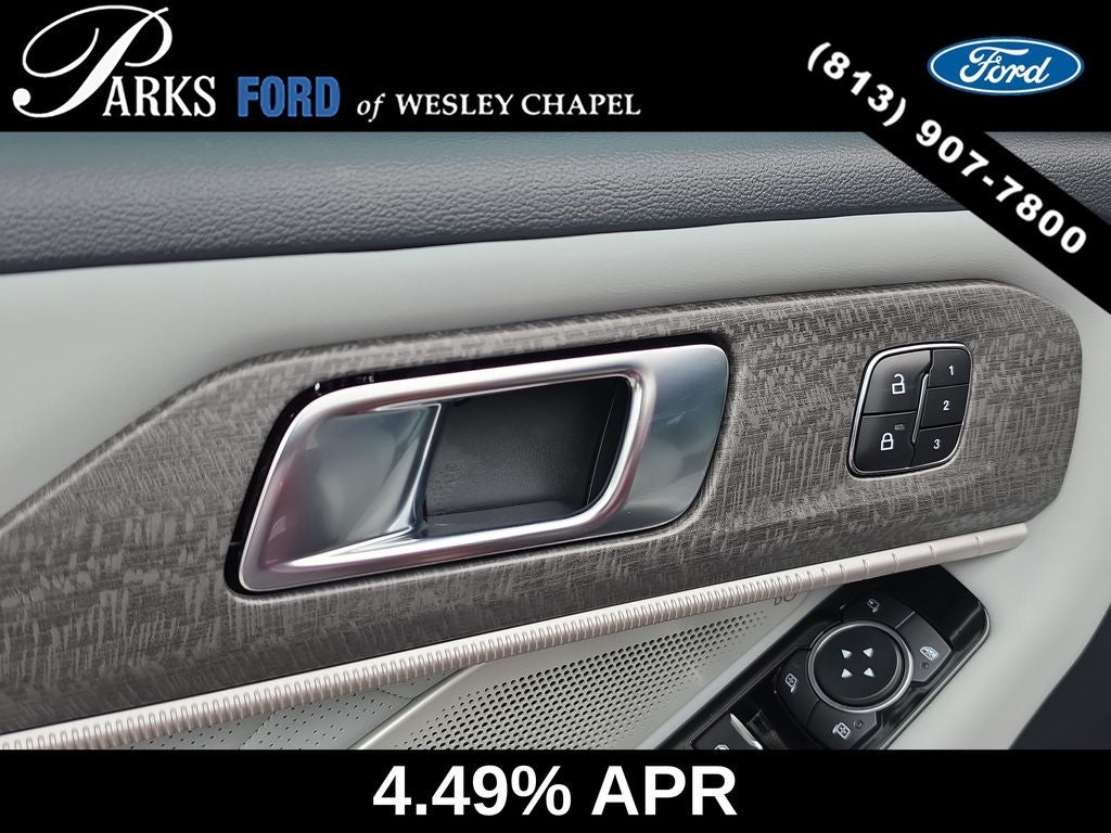2025 Ford Explorer Platinum