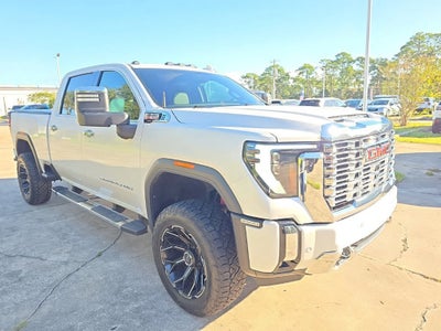 2024 GMC Sierra 2500HD Denali