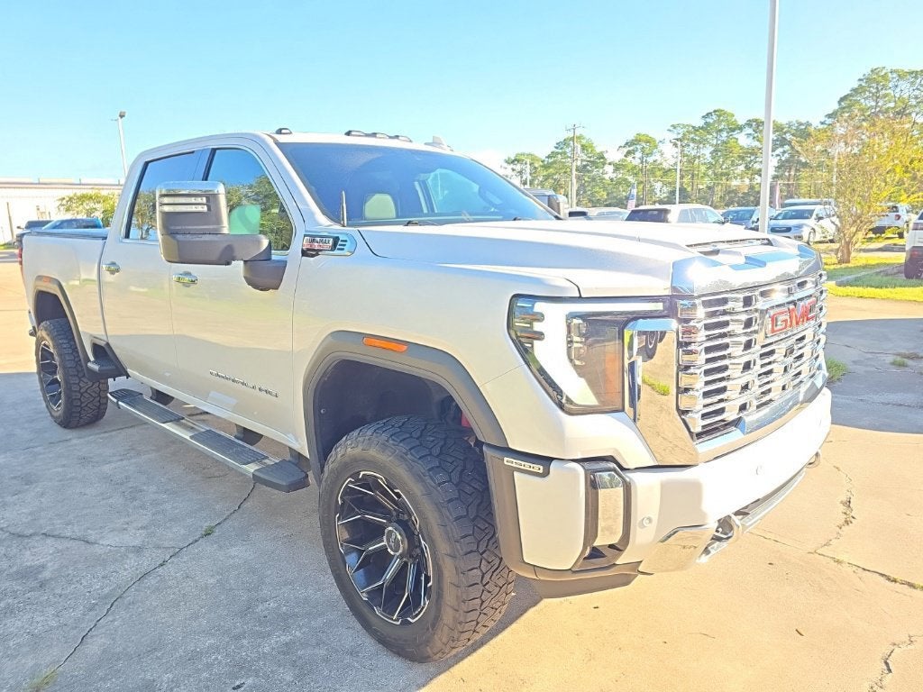 2024 GMC Sierra 2500HD Denali