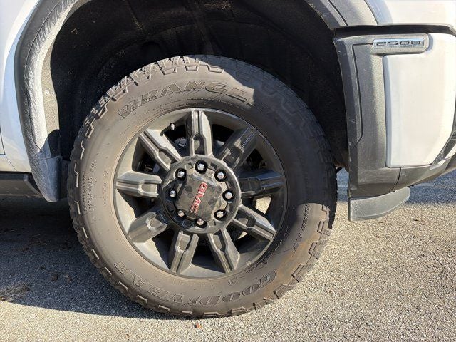 2025 GMC Sierra 2500HD AT4