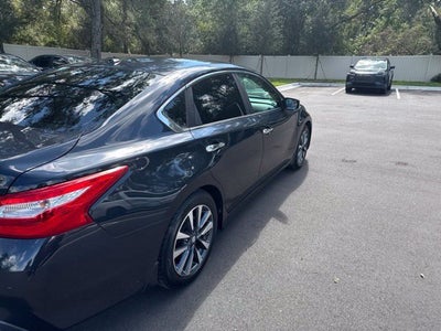 2017 Nissan Altima 2.5 SV