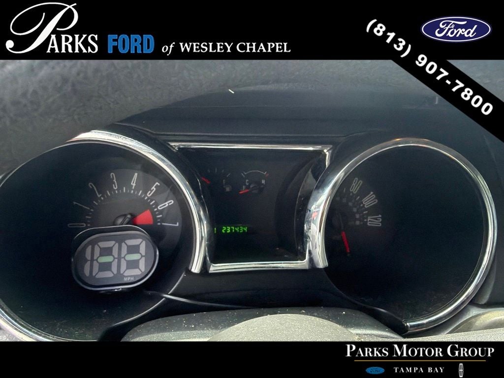 2005 Ford Mustang Deluxe