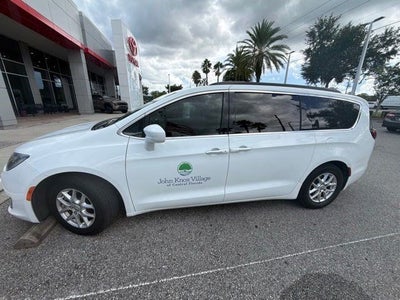 2020 Chrysler Pacifica Touring