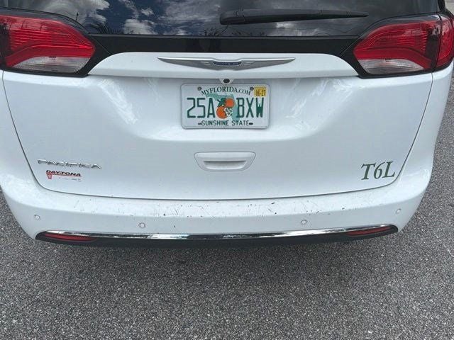 2020 Chrysler Pacifica Touring
