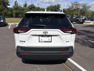 2025 Toyota RAV4 XLE