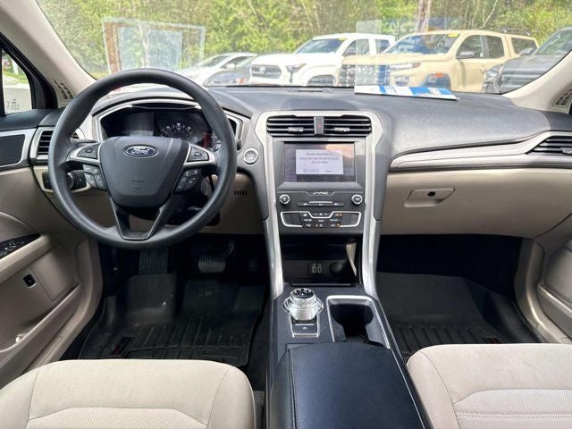 2020 Ford Fusion Hybrid SE