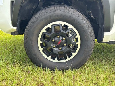 2025 Toyota Tacoma TRD Off-Road