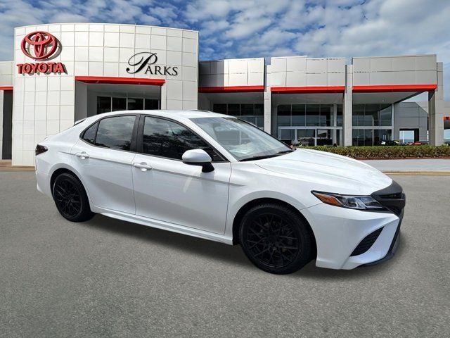 2018 Toyota Camry SE