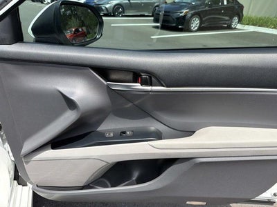 2018 Toyota Camry SE