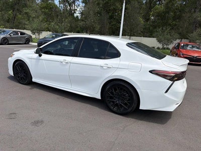2018 Toyota Camry SE