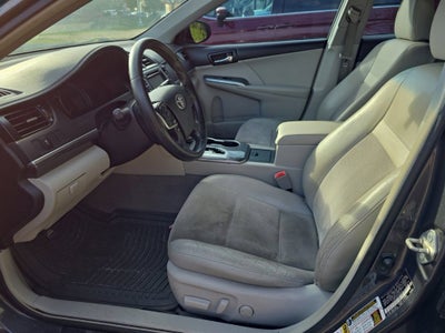 2012 Toyota Camry Hybrid XLE