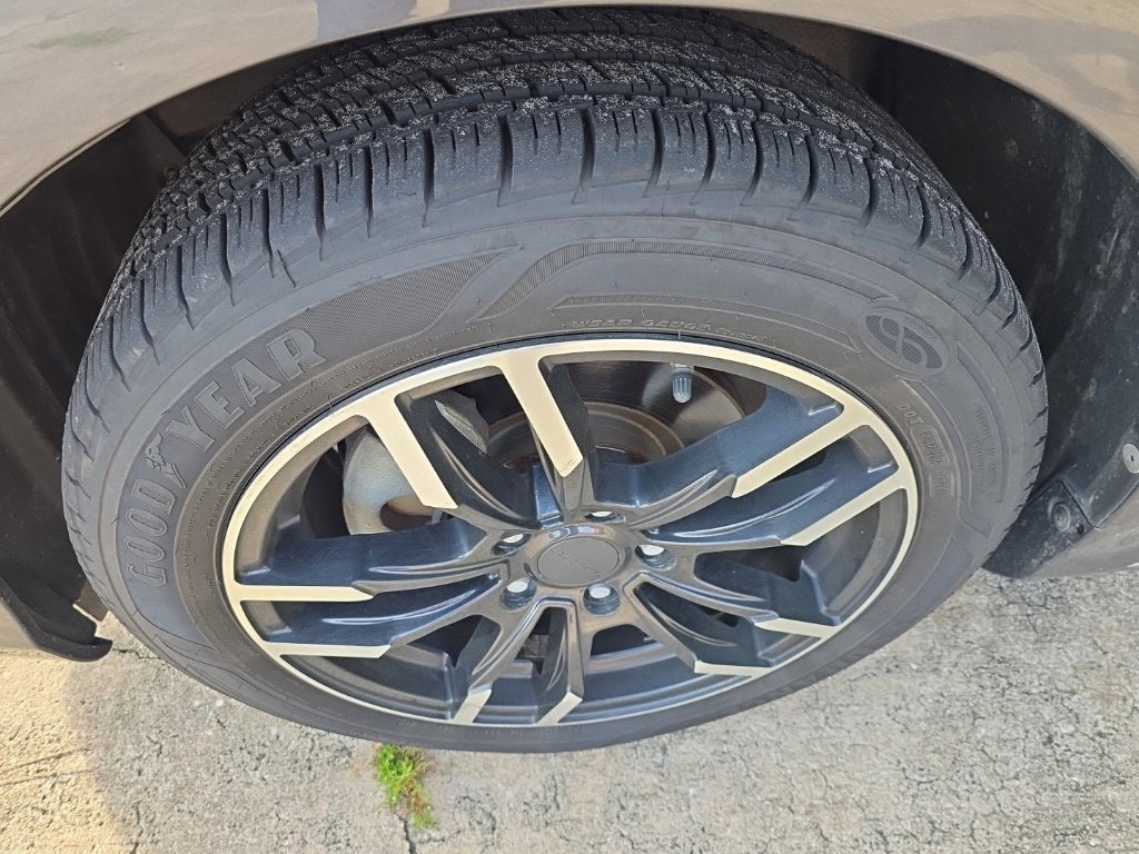 2012 Toyota Camry Hybrid XLE
