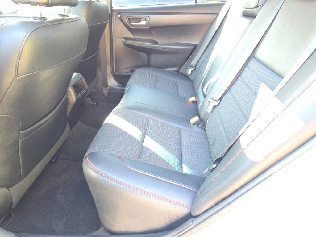 2015 Toyota Camry SE
