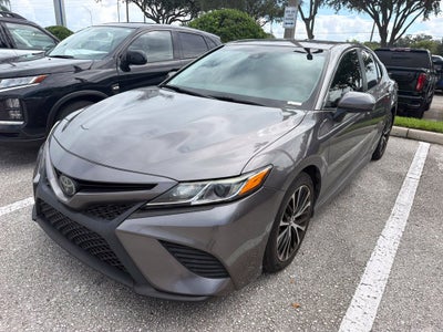 2020 Toyota Camry SE