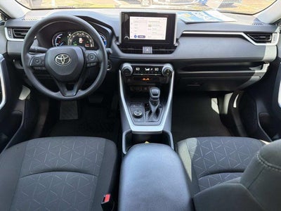 2025 Toyota RAV4 Hybrid XLE