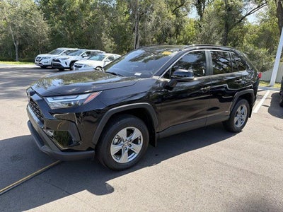 2025 Toyota RAV4 Hybrid XLE