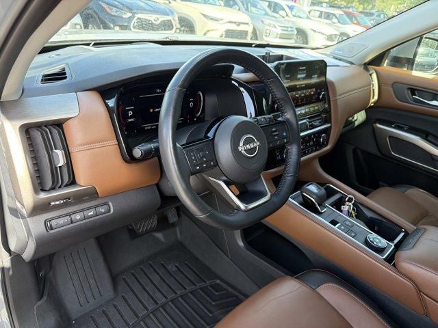 2024 Nissan Pathfinder Platinum