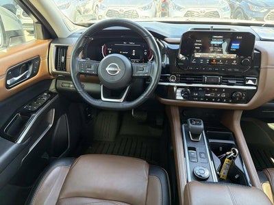 2024 Nissan Pathfinder Platinum