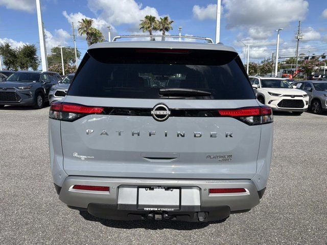 2024 Nissan Pathfinder Platinum