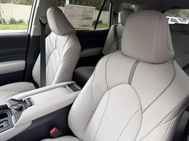 2026 Toyota Grand Highlander Platinum