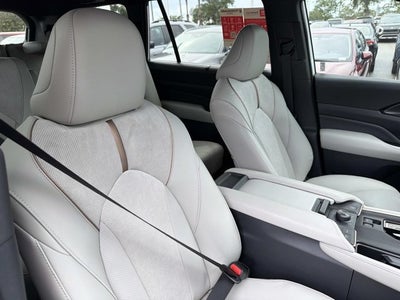2026 Toyota Grand Highlander Hybrid Base