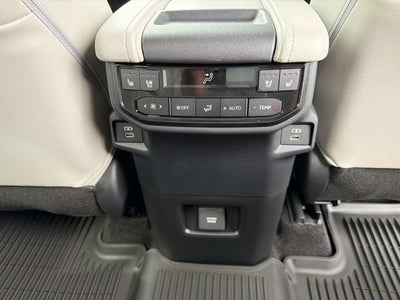2026 Toyota Grand Highlander Hybrid Base