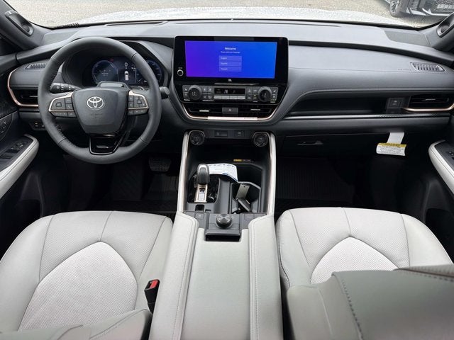 2026 Toyota Grand Highlander Hybrid Base