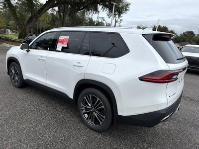 2026 Toyota Grand Highlander Hybrid Base