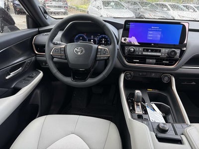 2026 Toyota Grand Highlander Hybrid MAX Platinum
