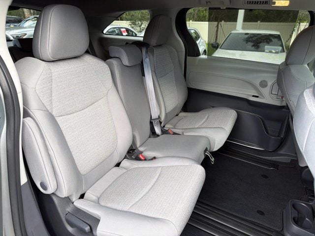 2024 Toyota Sienna LE 8 Passenger