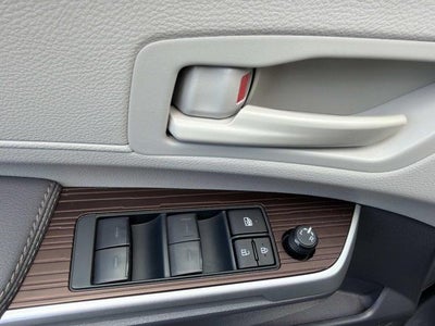 2024 Toyota Sienna LE 8 Passenger