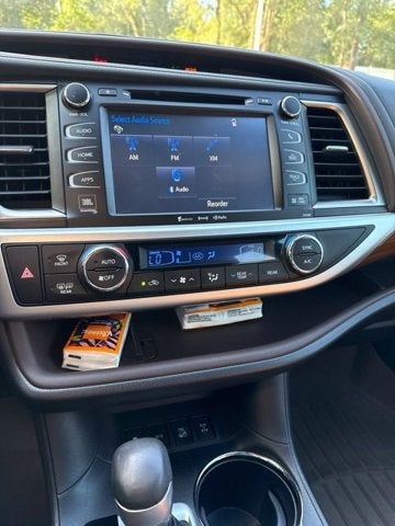 2017 Toyota Highlander Limited Platinum