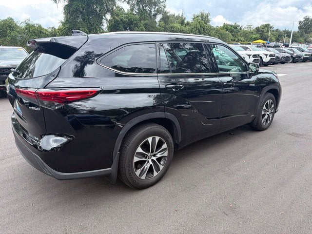2021 Toyota Highlander Hybrid XLE