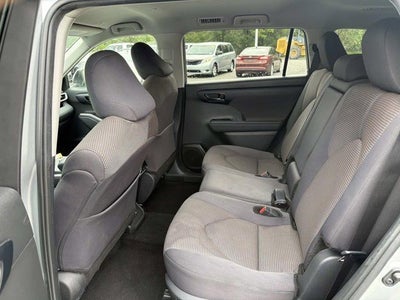 2025 Toyota Highlander LE