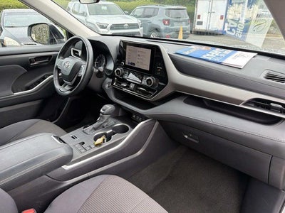 2025 Toyota Highlander LE