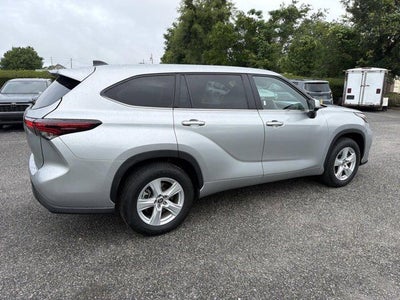 2025 Toyota Highlander LE