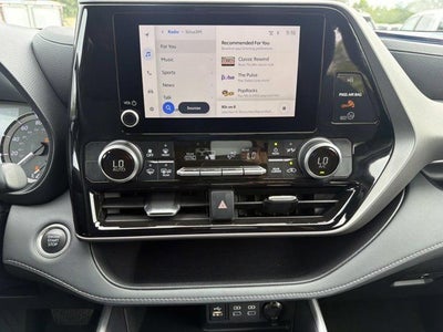 2025 Toyota Highlander LE