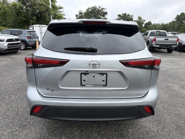 2025 Toyota Highlander LE