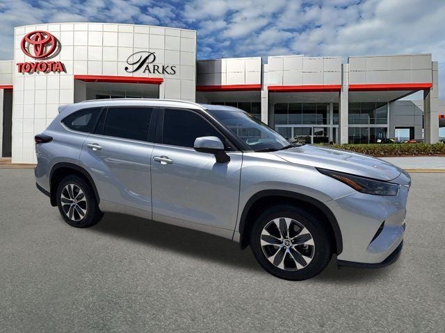 2024 Toyota Highlander XLE