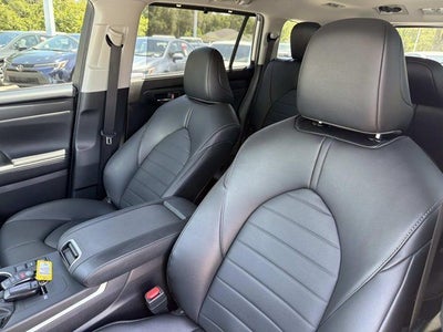 2024 Toyota Highlander XLE