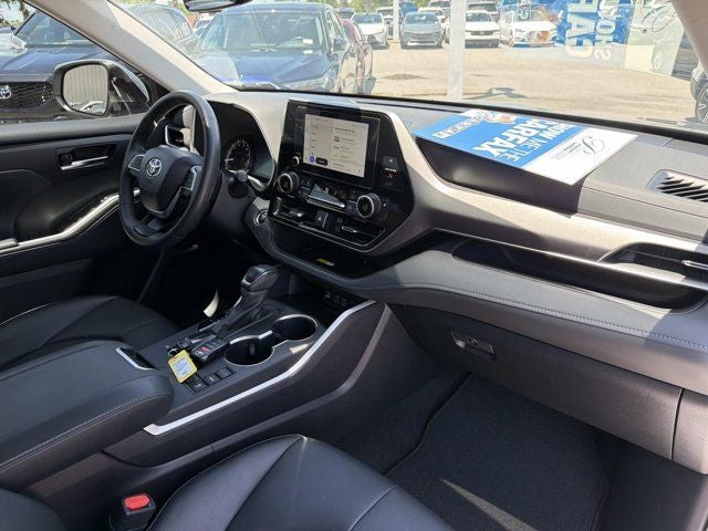 2024 Toyota Highlander XLE