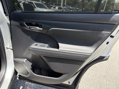 2024 Toyota Highlander XLE