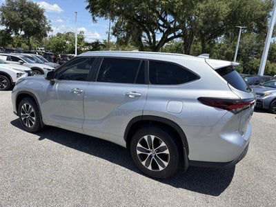 2024 Toyota Highlander XLE