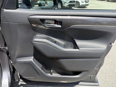 2024 Toyota Highlander Platinum